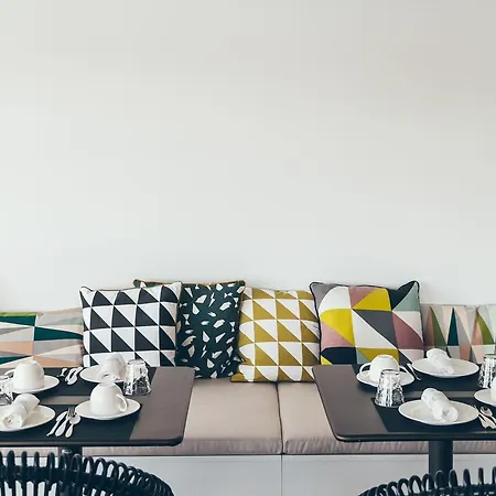 & Seren Сорт-Осгор