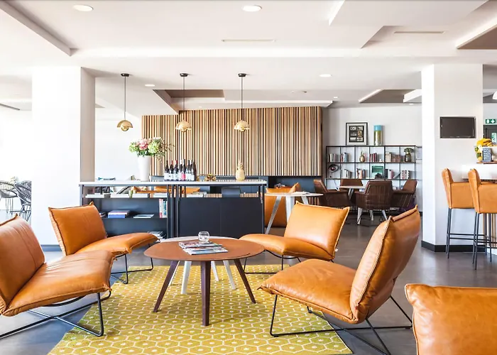 & Seren 소르-호스고르