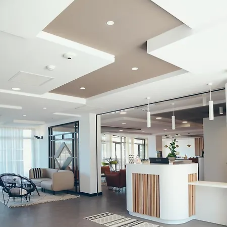 Szálloda & Seren 4*